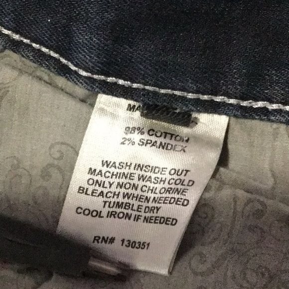 Express Womans Misses 21 Dark Wash Skinny Jeans with Embroidery on back pockets - Picture 2 of 9